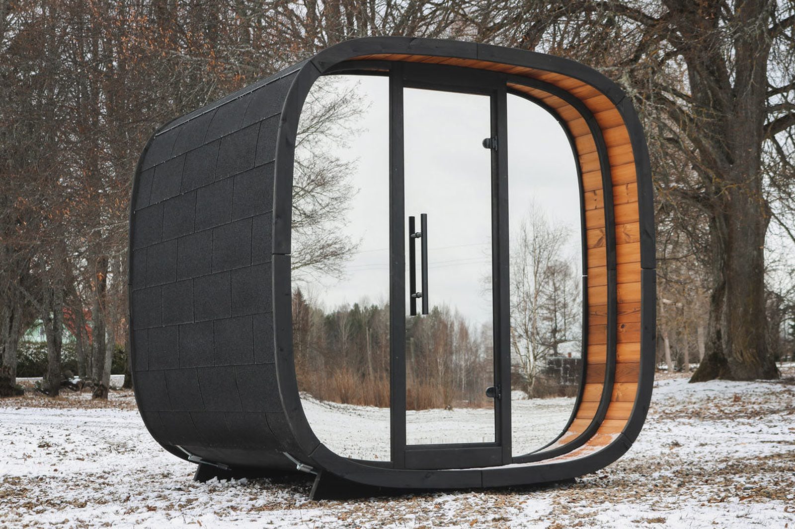 The Estonian manufacturer’s marketing materials now cite distribution to more than 45 countries, up from 35-plus earlier this year. A new partner called Suuda Sauna is selling the full Leil catalog to Italy and Spain, with base pricing from €6,800.