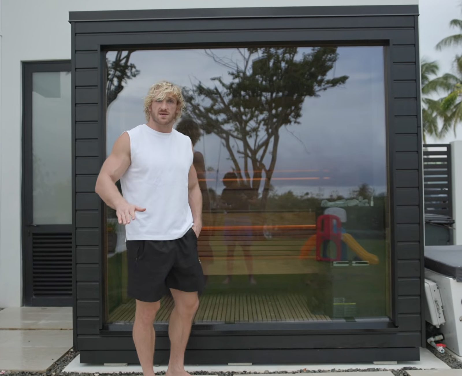 Logan Paul Put Saunum’s Outdoor Sauna in Front of Millions