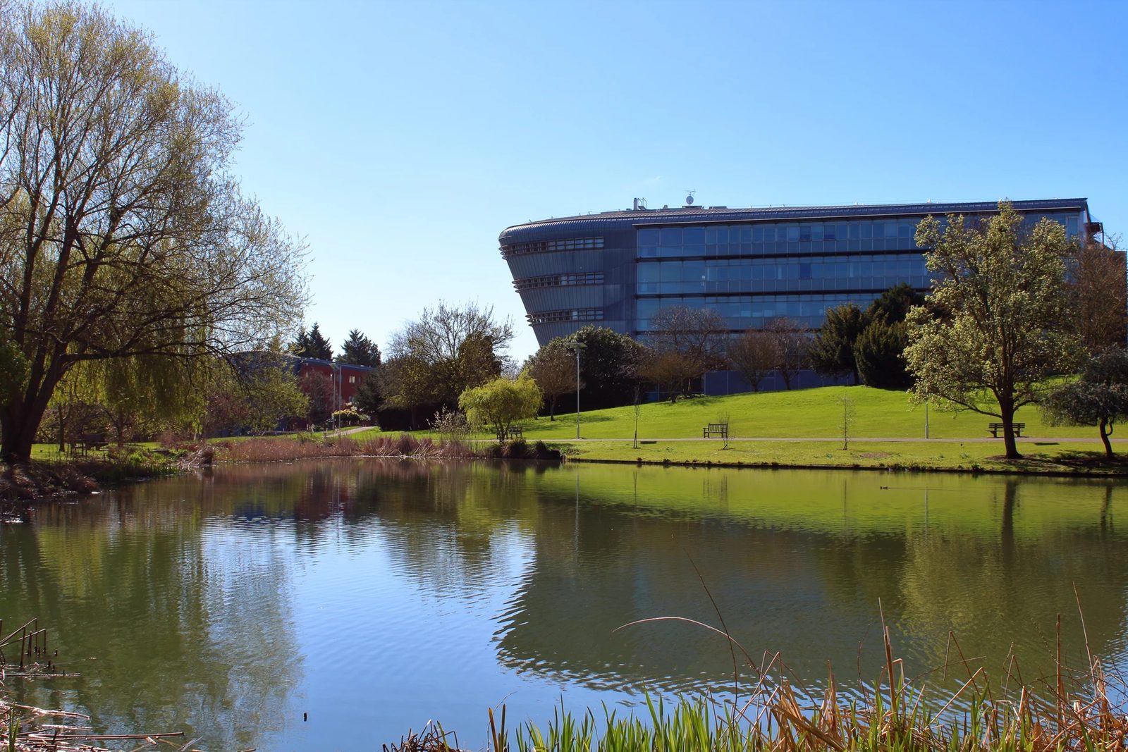 A Spa Visit Runs About 11 Pounds of CO2. Therme and Surrey Published the Math.